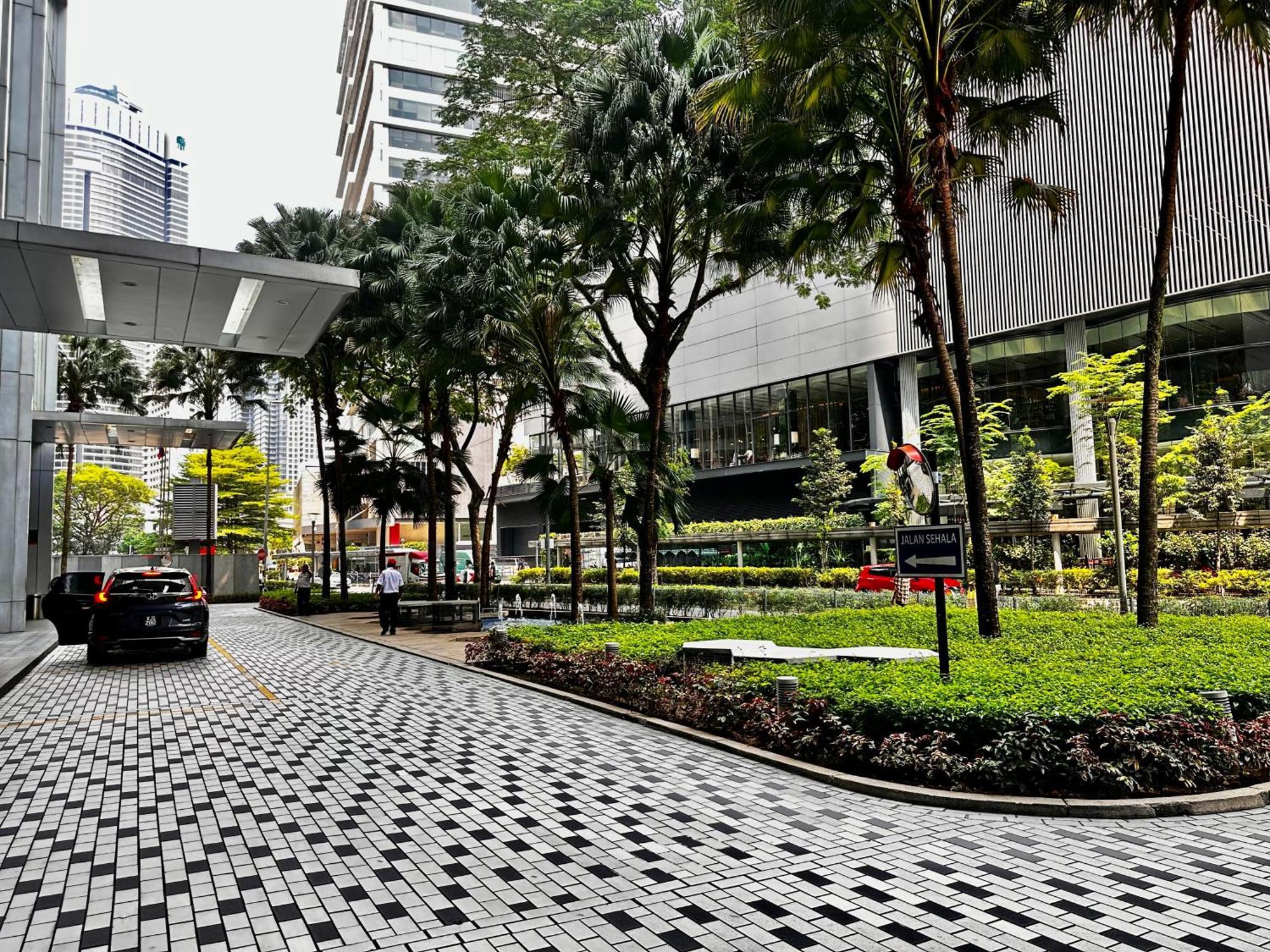 Soho Suites Klcc By Sky Multilink Куала-Лумпур Экстерьер фото